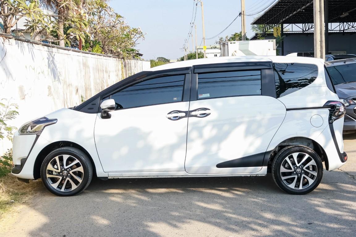 Toyota Sienta 1.5V MNC 2023 *RK2134*